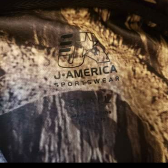 Sweatshirt bundle - Picture 5 of 8